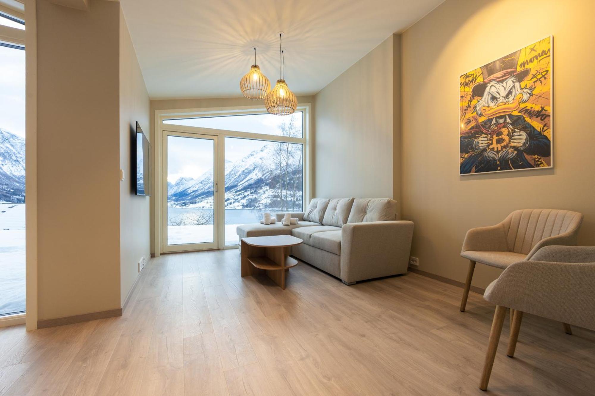 Apartment Med Utsikt I Loen